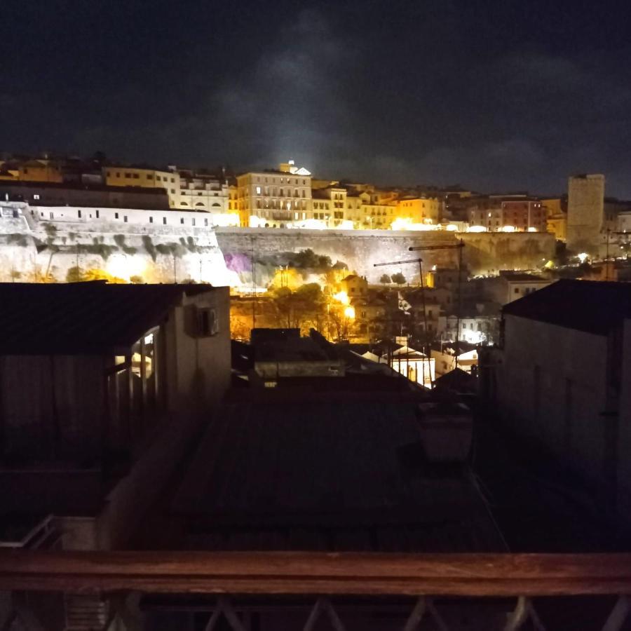 Red Moon Lejlighed Cagliari Eksteriør billede